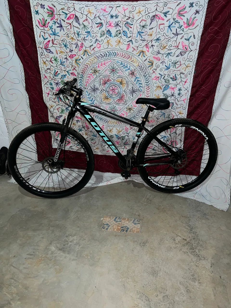 Bicicleta aro 29, quadro 17, 21 marchas Lotus. Ótimo estado. R$ 950 - Foto 3