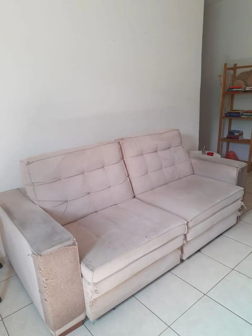 Sofá Retrátil 3 Lugares 2,10m - Confortável e resistente 