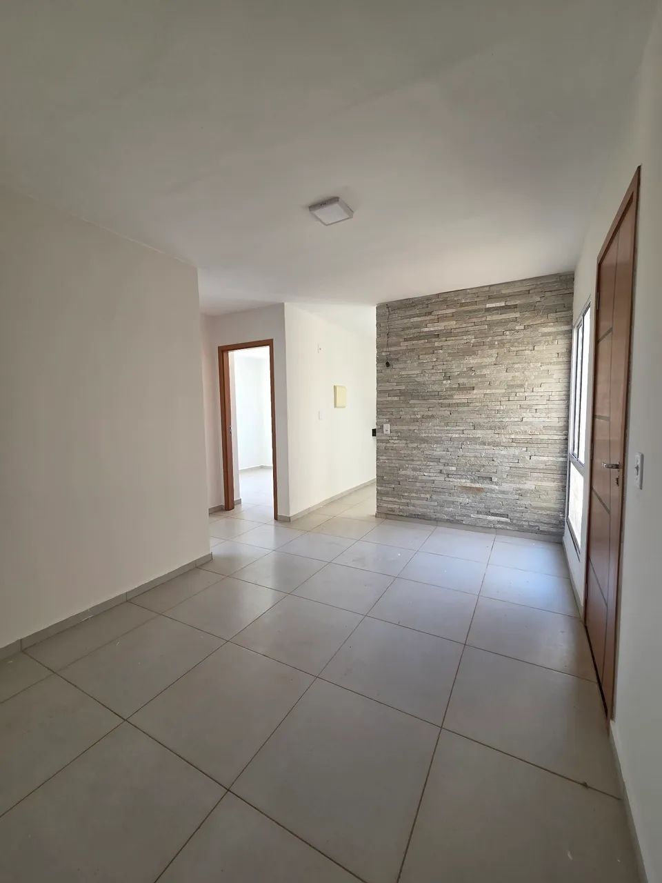 Apartamento 2 Quartos - Próximo Shopping Águas Lindas