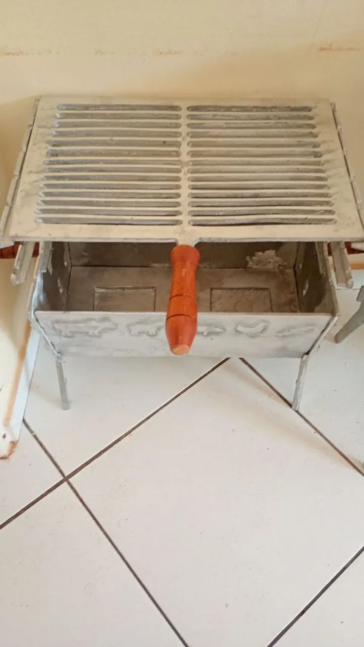 Churrasqueira em alumínio desmontável e de fácil limpeza  - Foto 2