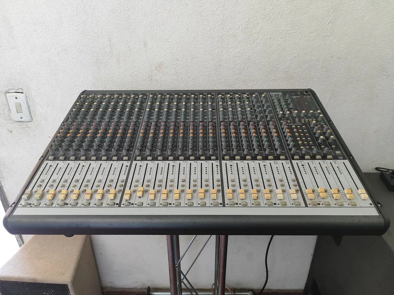 Mesa de Som  Mackie Onyx 24.4, 