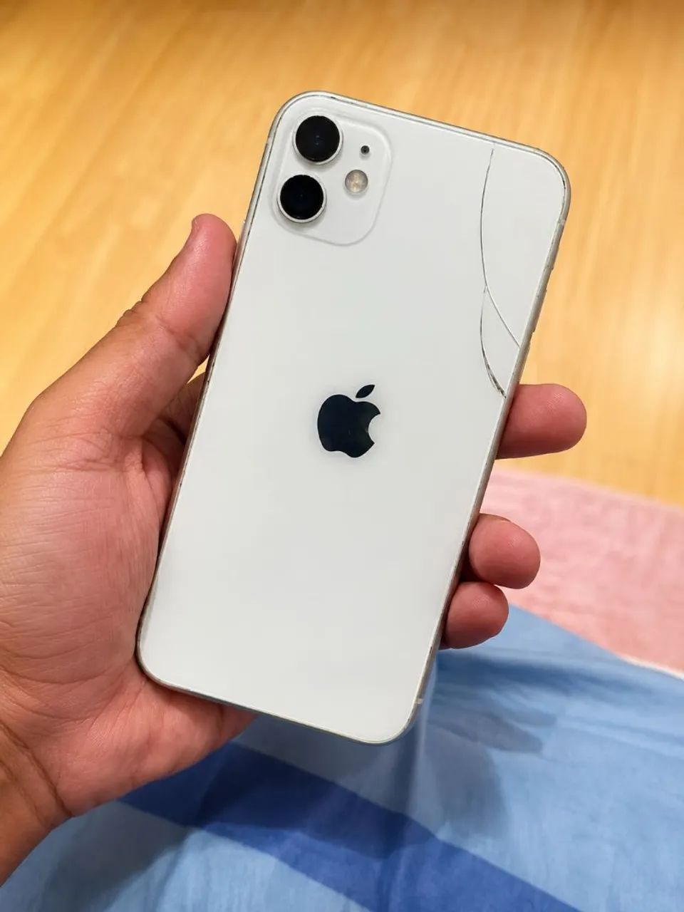 IPhone 11 64g - Foto 2
