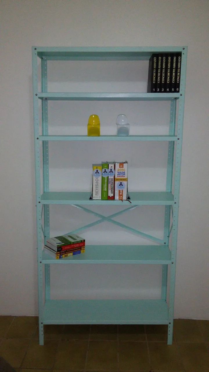 Estante em aço 