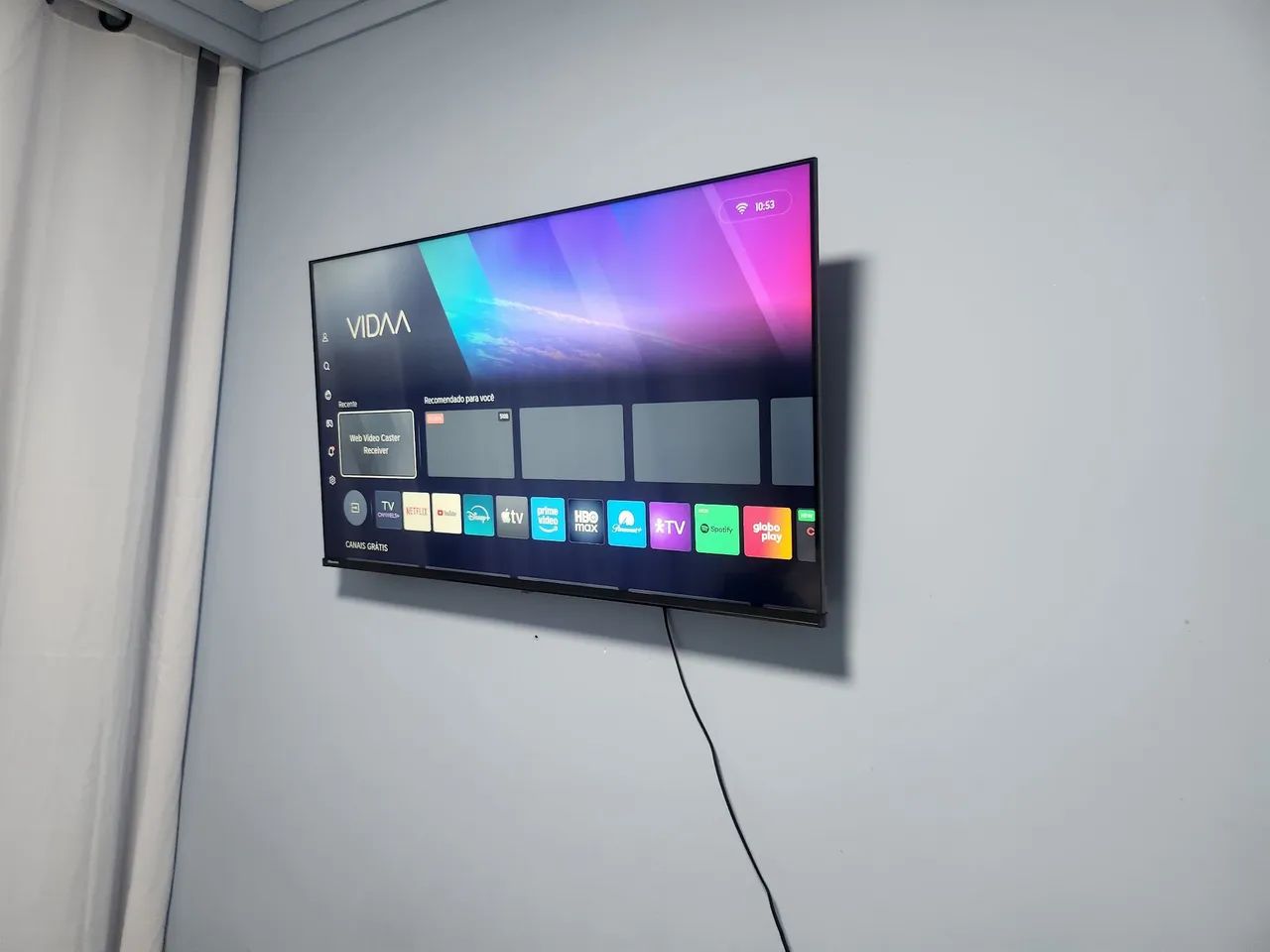 Vendo tv de 40 polegadas nova 6 meses de uso