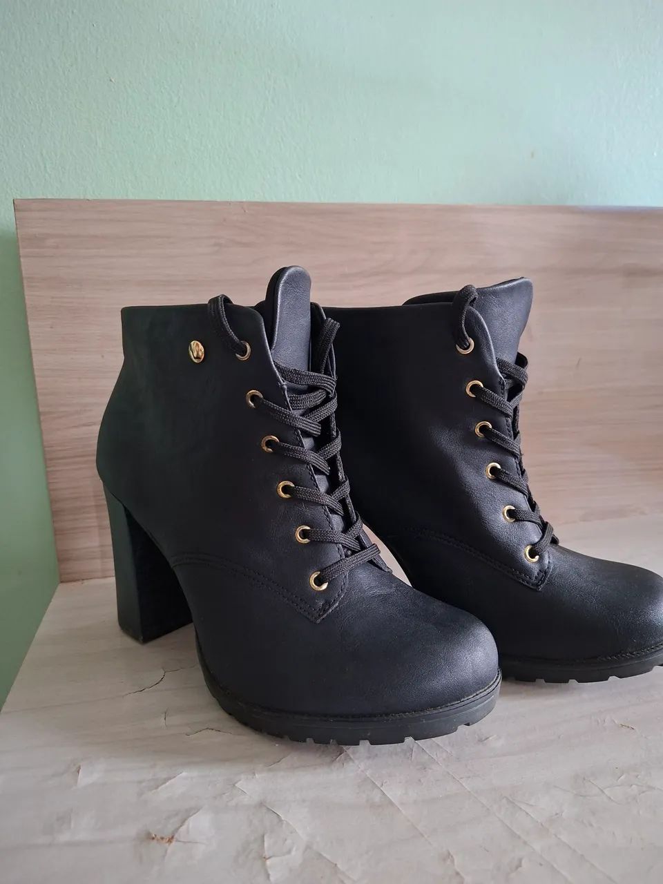 Bota Sapatinho de Luxo