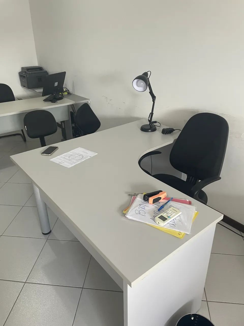 Mesa grande de escritório 