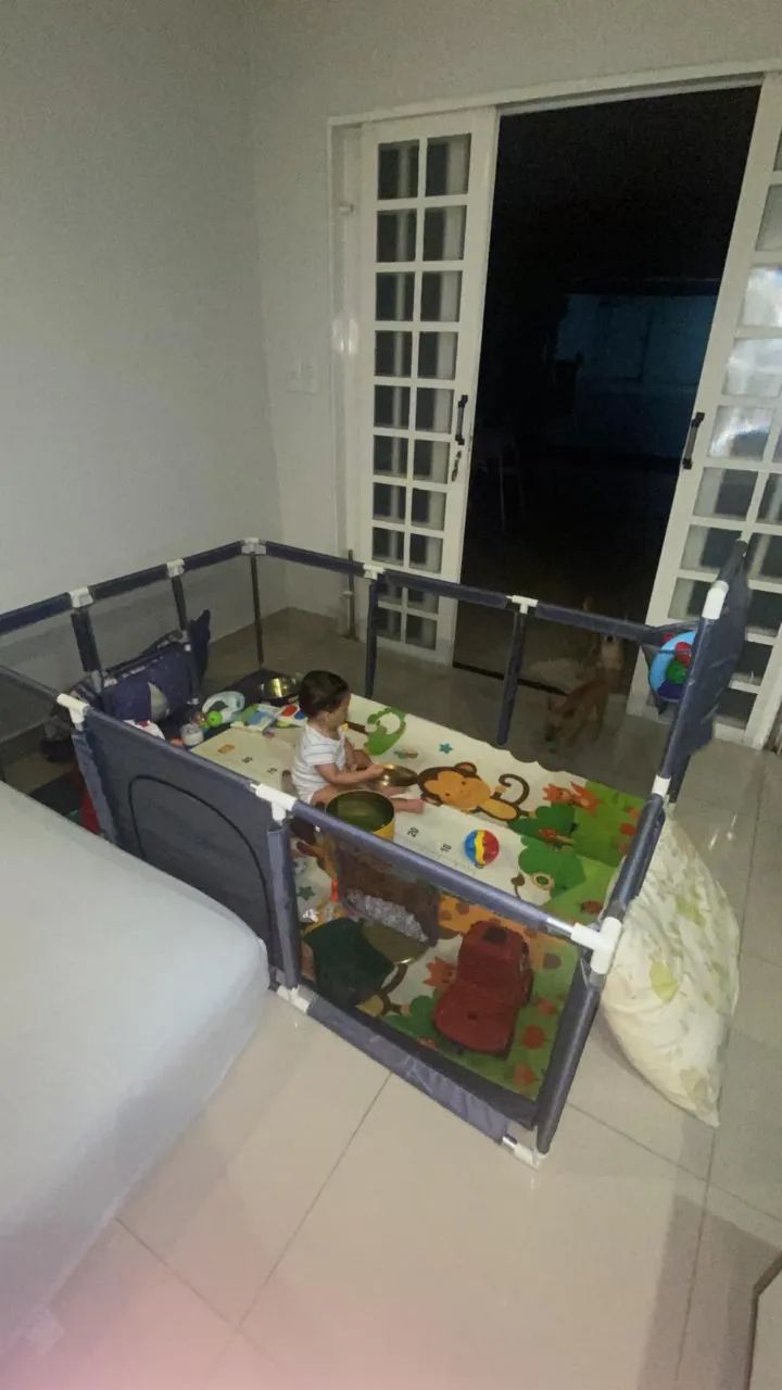 Cercado Infantil com Gol e Cesta de Basquete