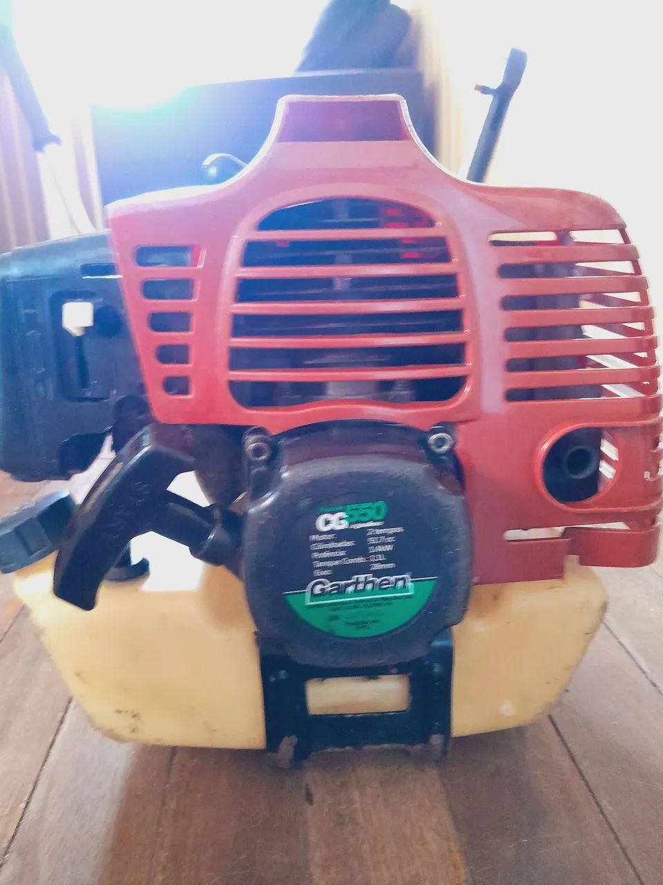 Vendo máquina de cortar grama  ou troco pro play 2 com controles ou por bike aro 29 - Foto 3