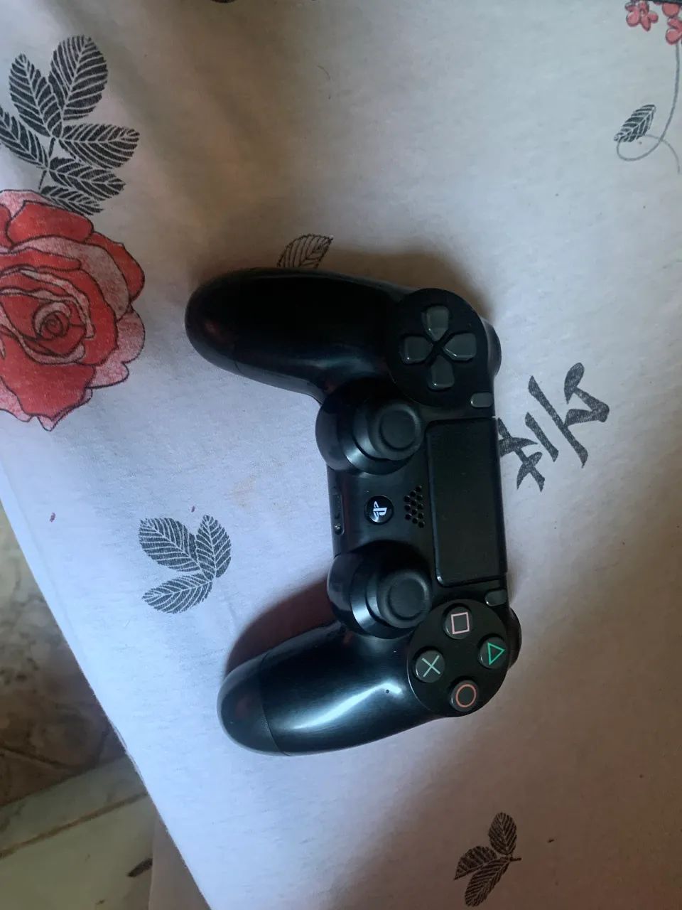 Vendo Ps4 slim 1tb - Foto 3