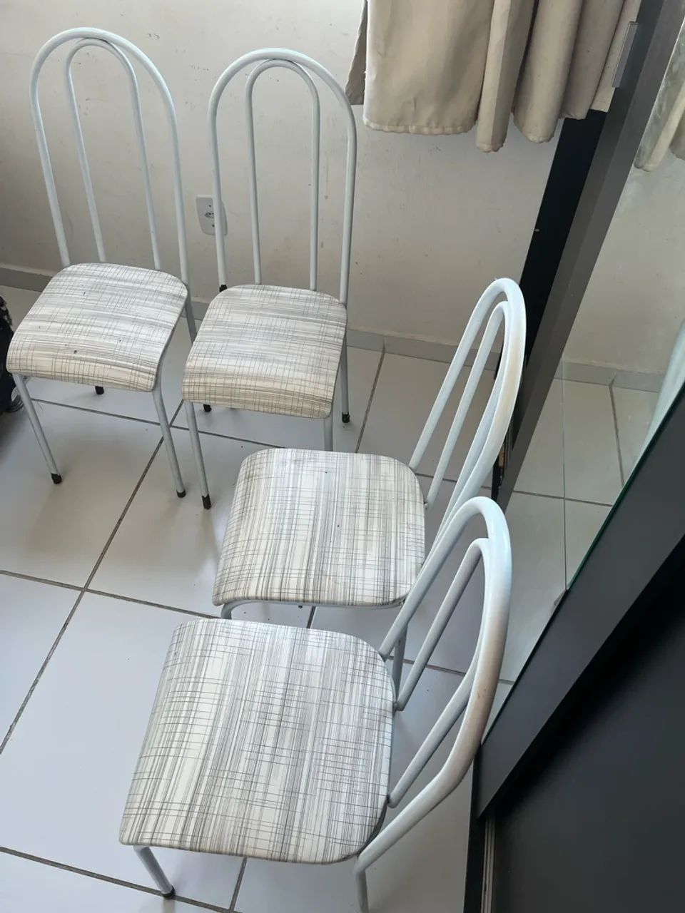 4 cadeiras de cozinha  - Foto 3