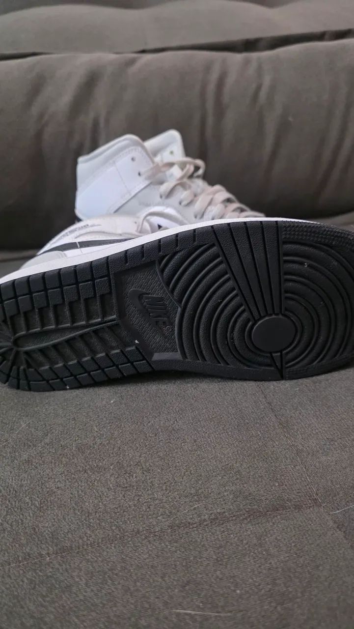 Nike Air Jordan 1 Mid Light Smoke Grey - Foto 2