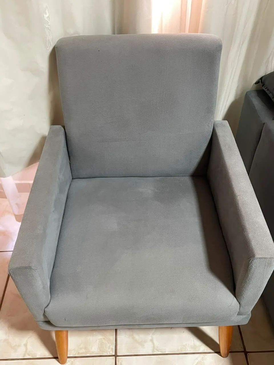 Poltrona decorativa cinza  - Foto 3