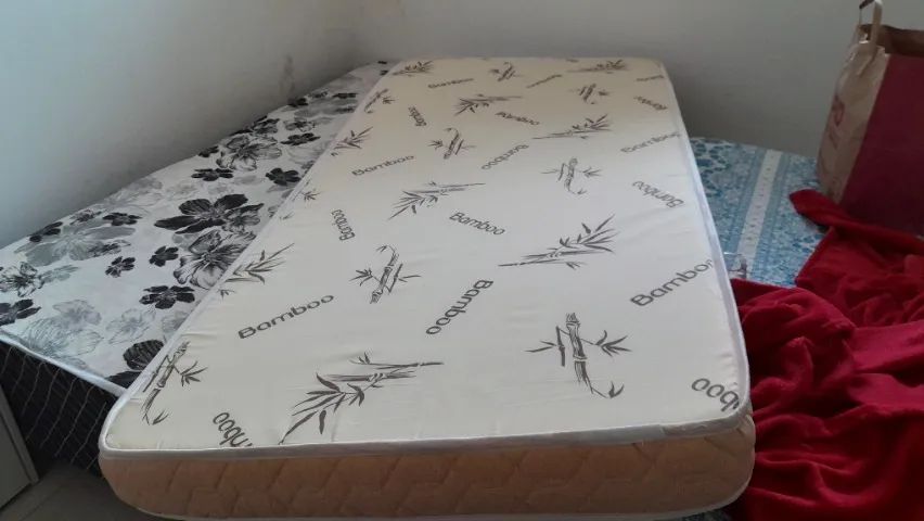 Cama box e colchão menor que o box