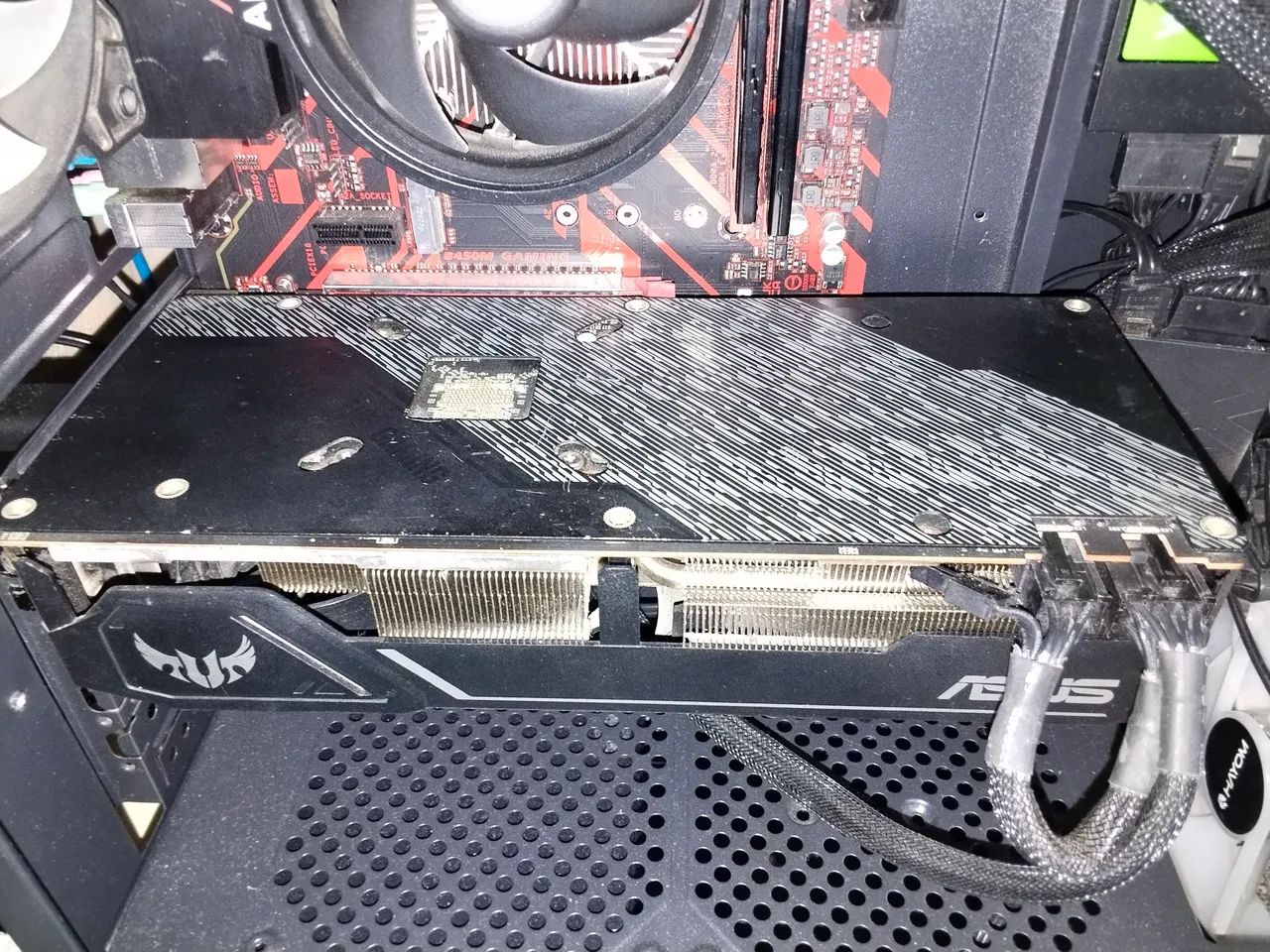 Placa de vídeo rx 5700 triplo fan