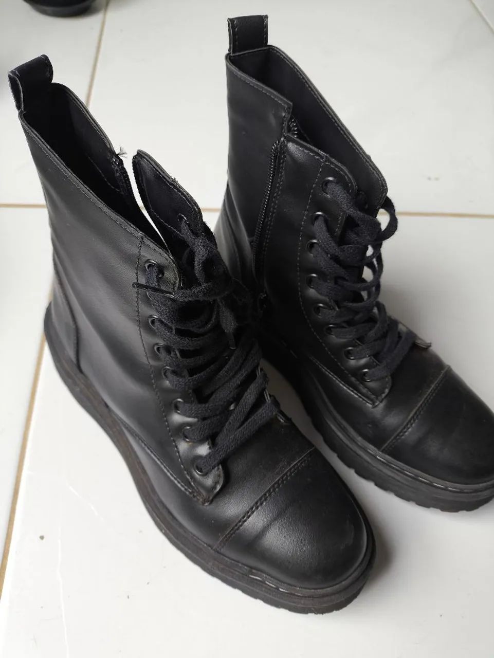 Bota feminina tamanho 38