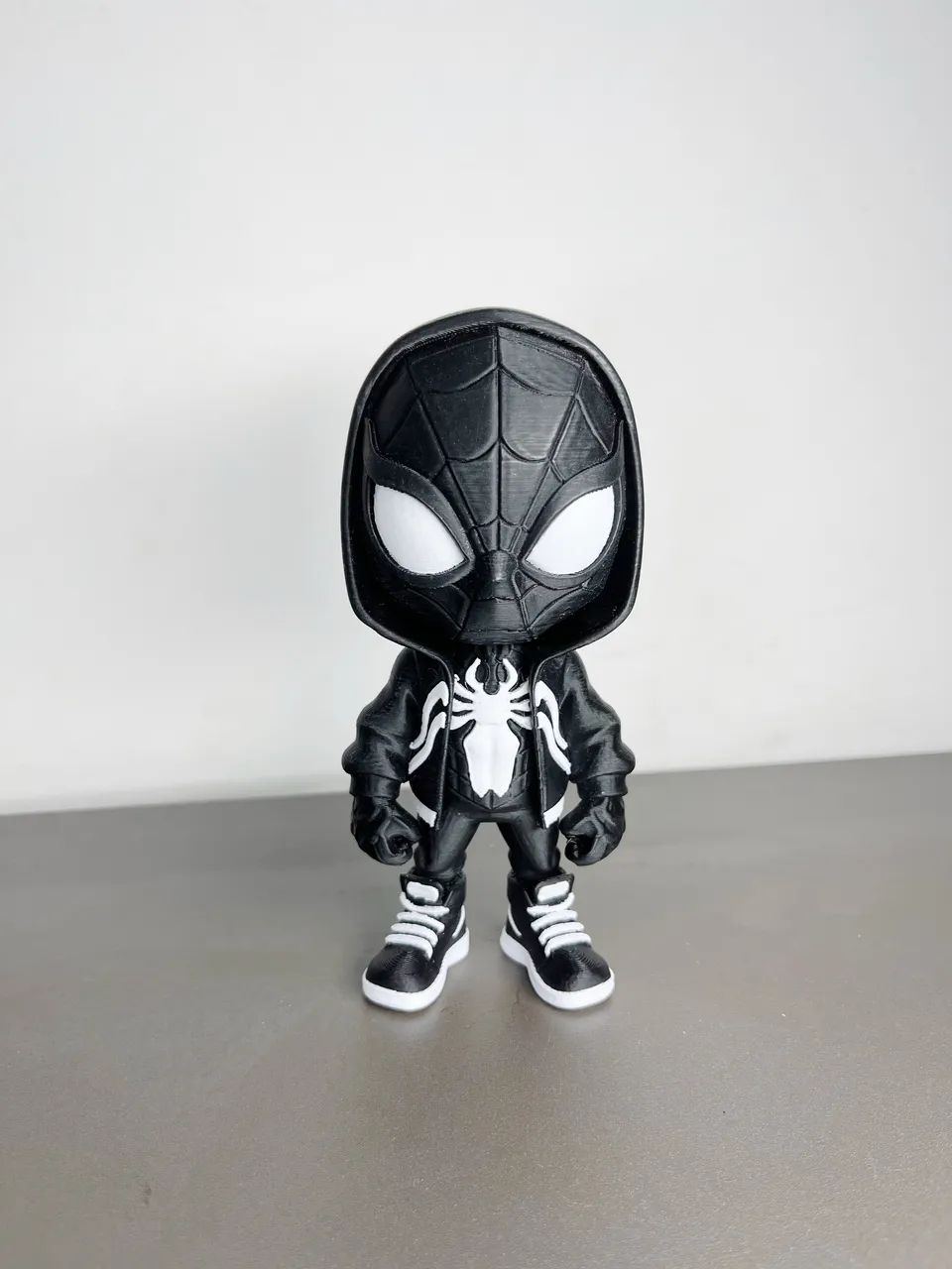 Boneco Venom 16cm 