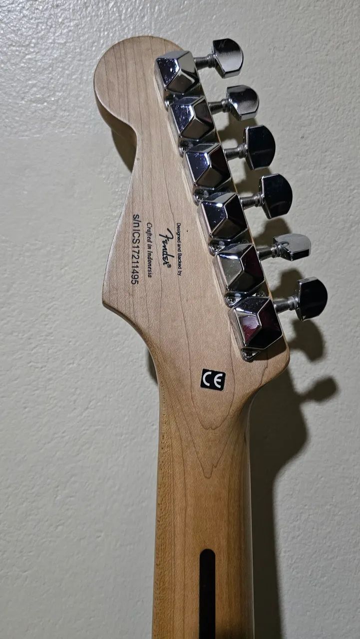 Guitarra Squier Fender - Foto 3
