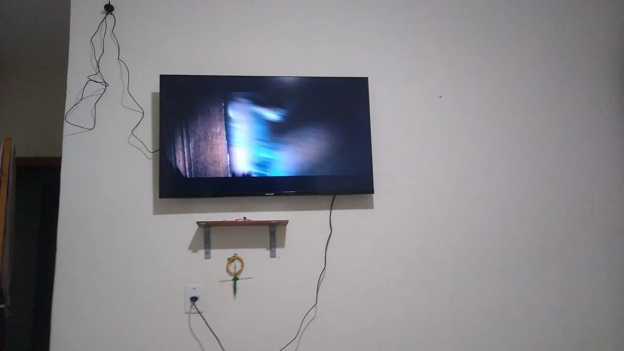 Vendo tv 43 polegadas marca aiwa