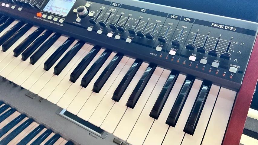 Behringer Deepmind 12 - estado de zero - Foto 3