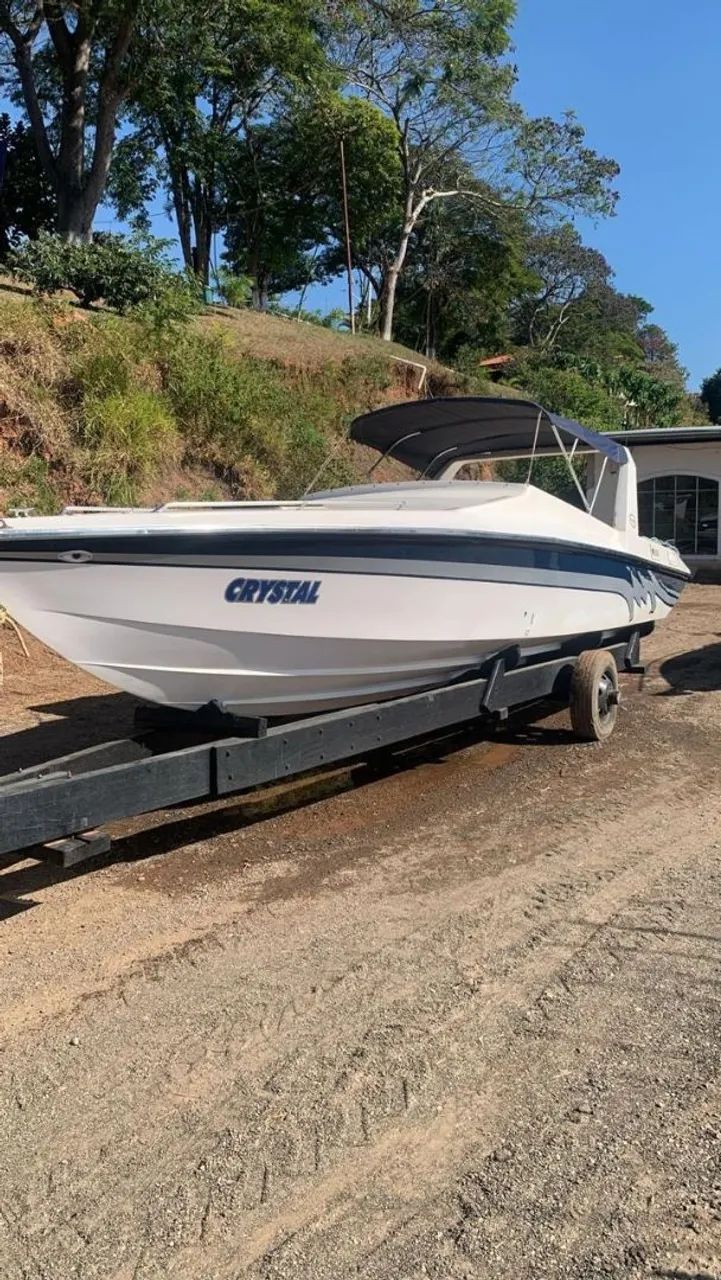 Lancha Magnum 29 Cabinada - 2007 | À vendss