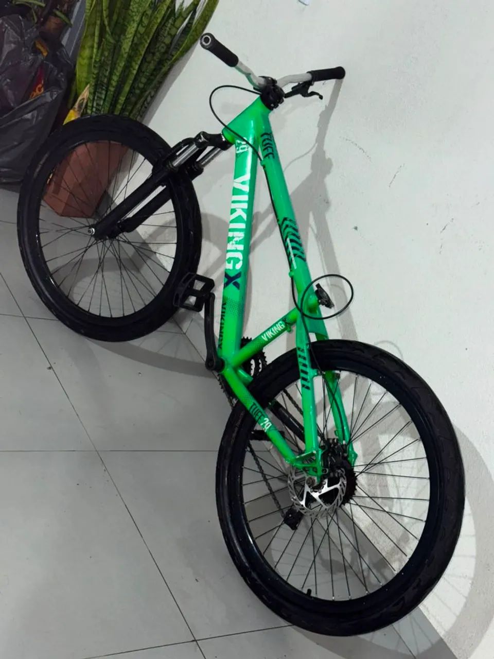 Vende-se quadro de viking tuff 29 aro 26 