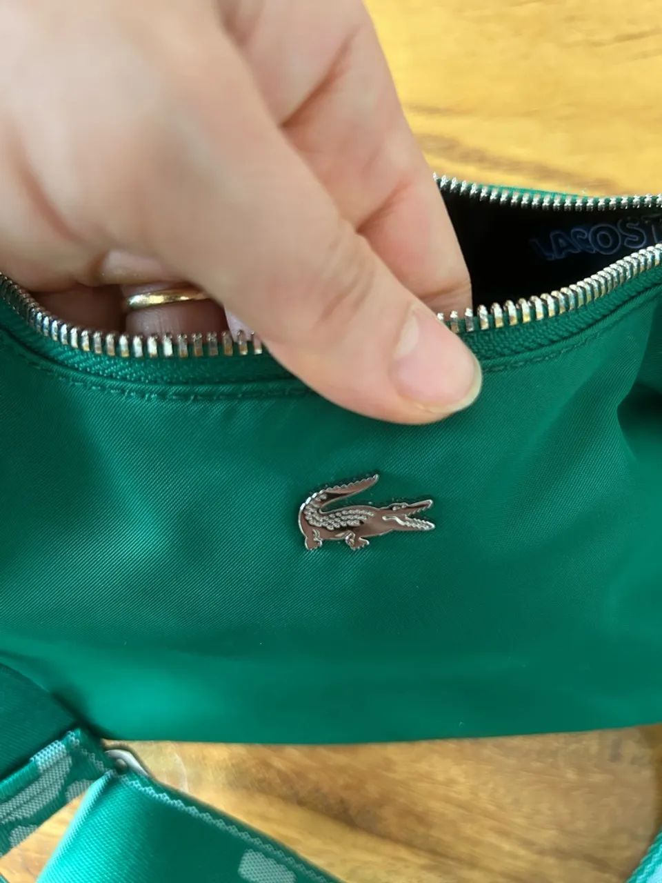 Bolsa Lacoste verde  - Foto 5