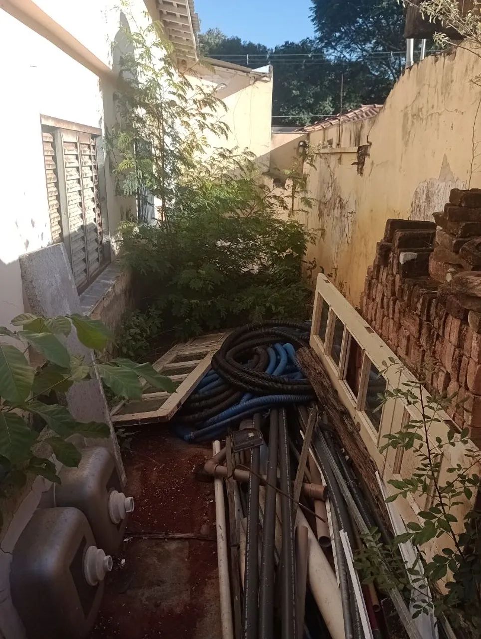 Limpeza de terreno e colocação de pizo - Foto 5