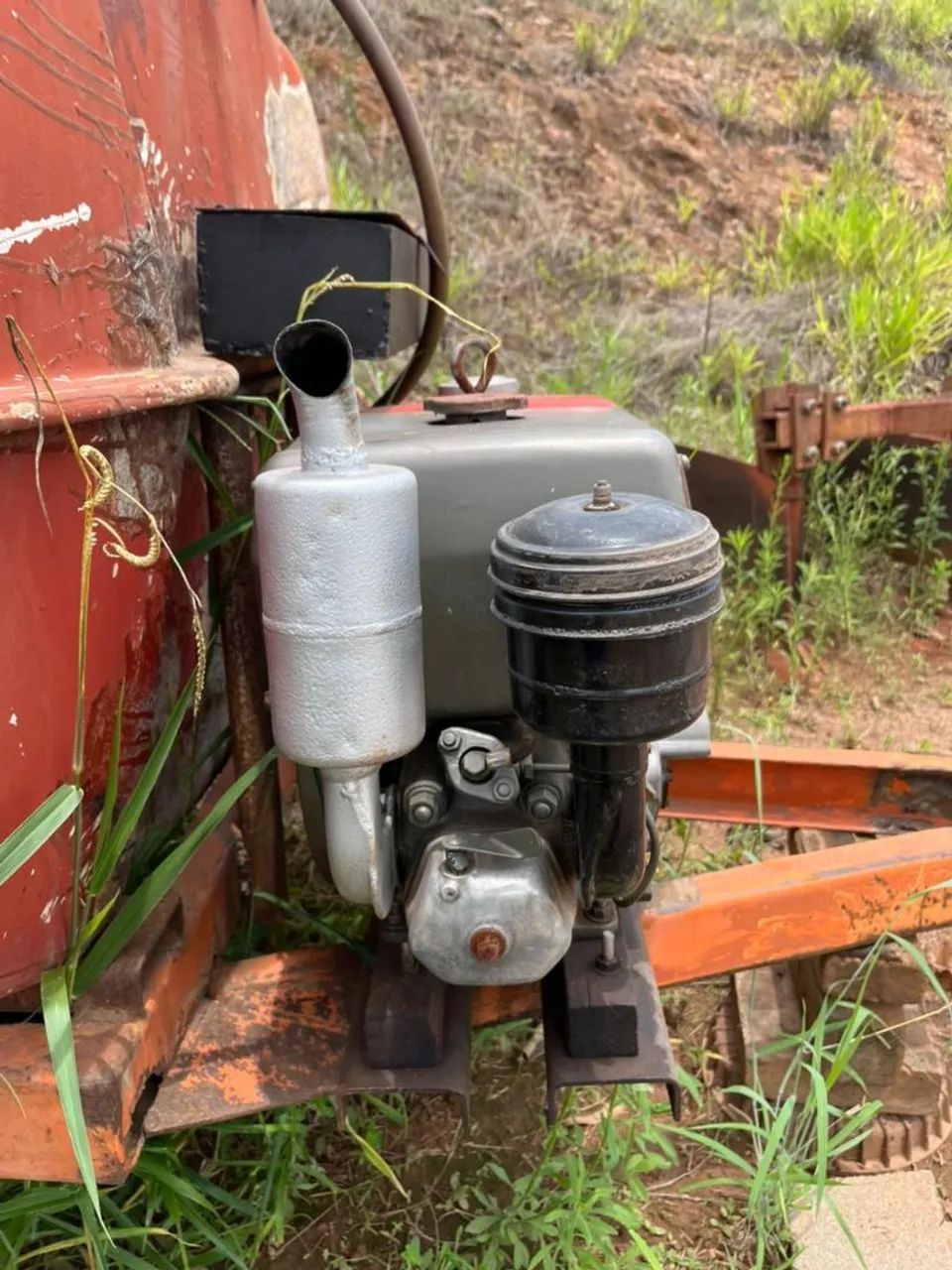 Vende-se glastanque com 2000 litros de carreta  - Foto 3
