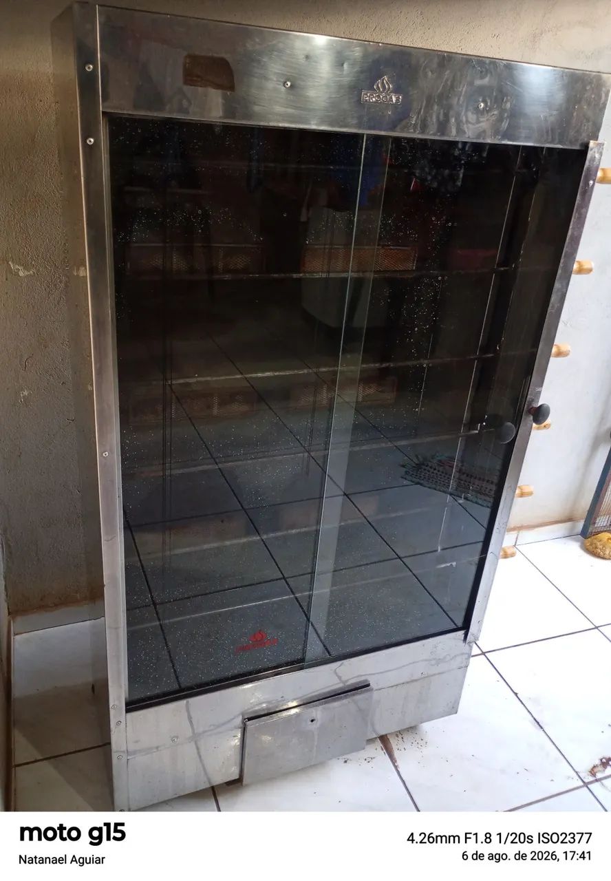 Vendo máquina de assar frango 