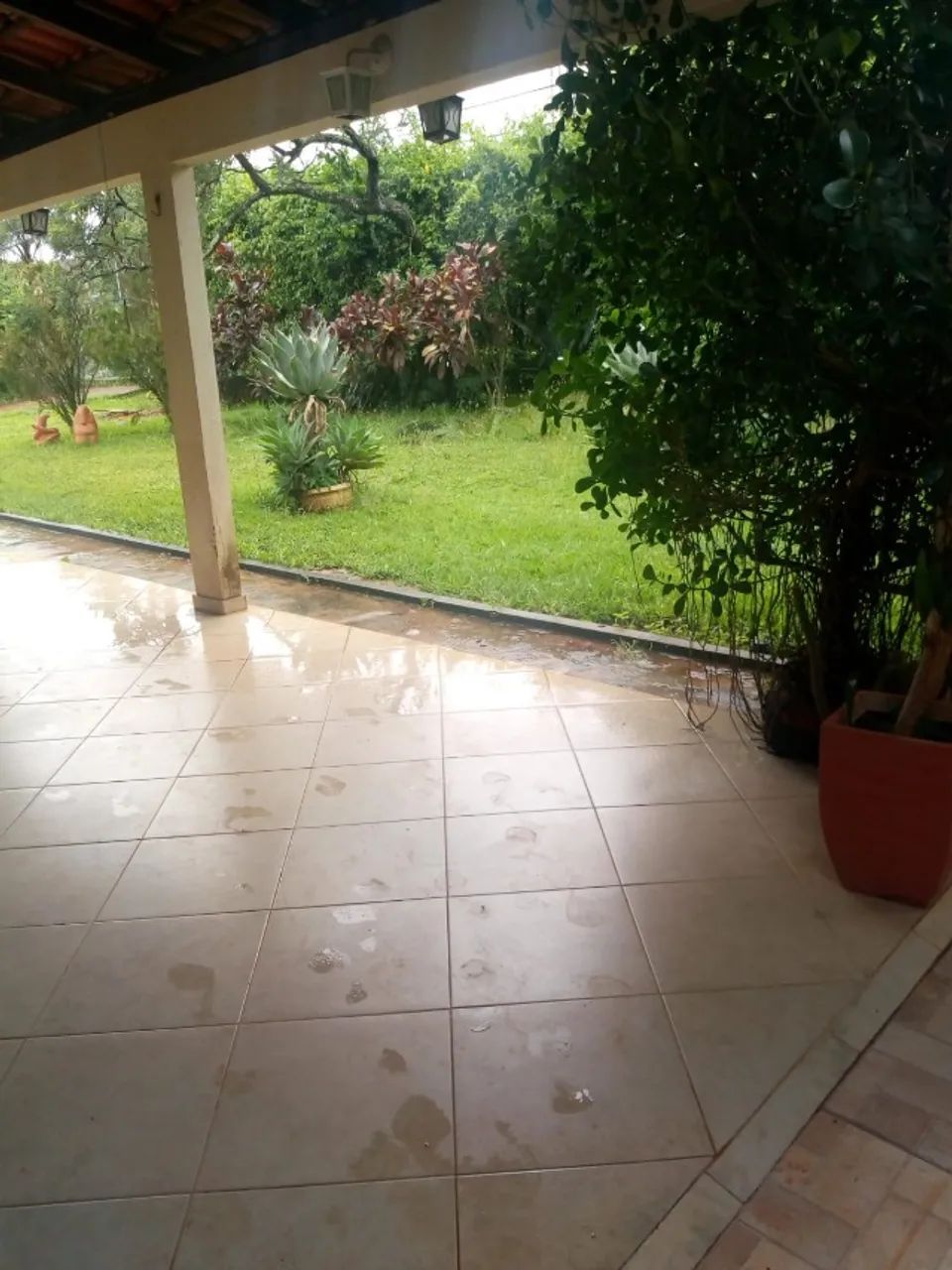 Alugo apto 90m² Guarapark com 2 grandes quartos, bem ventilado e iluminado! - Foto 3