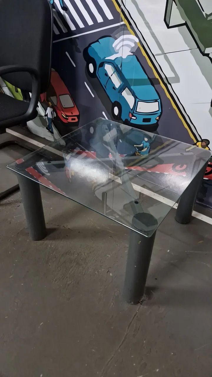 MESA DE CANTO TUBULAR COM VIDRO TEMPERADO