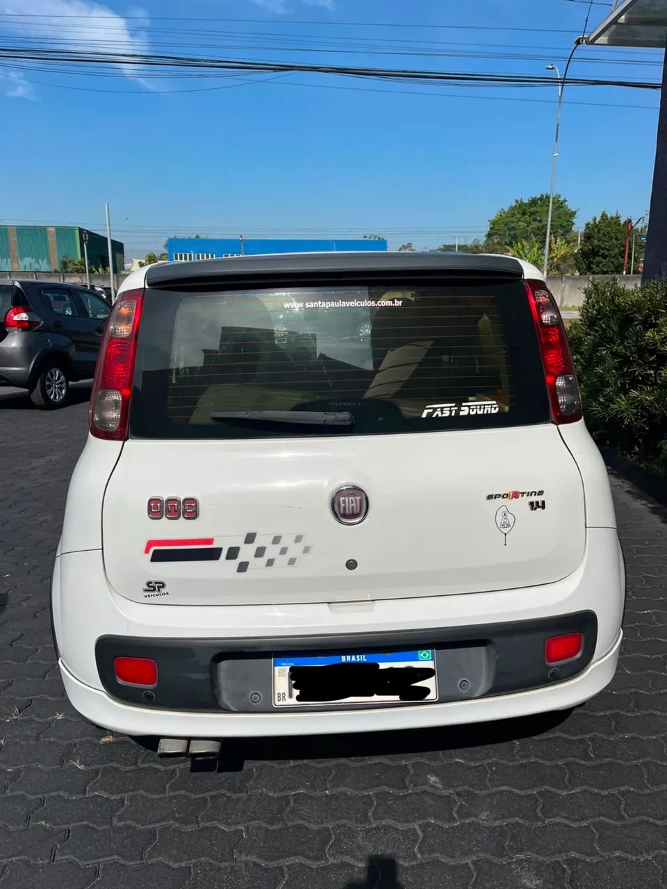 Fiat Uno Sporting 1.4 EVO Fire Flex 8V 4P 2012 - Foto 2