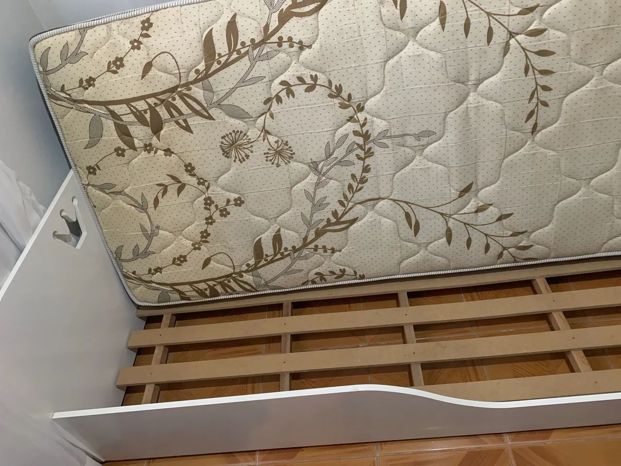 Cama e colchão solteiro  - Foto 2