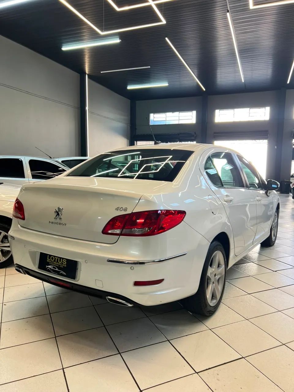Peugeot 408 2015