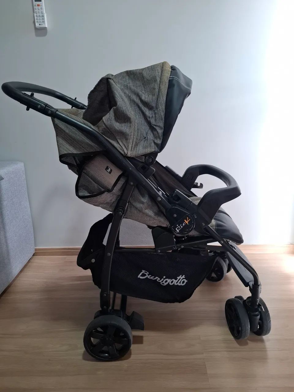 Carrinho de bebê Burigotto - Foto 2