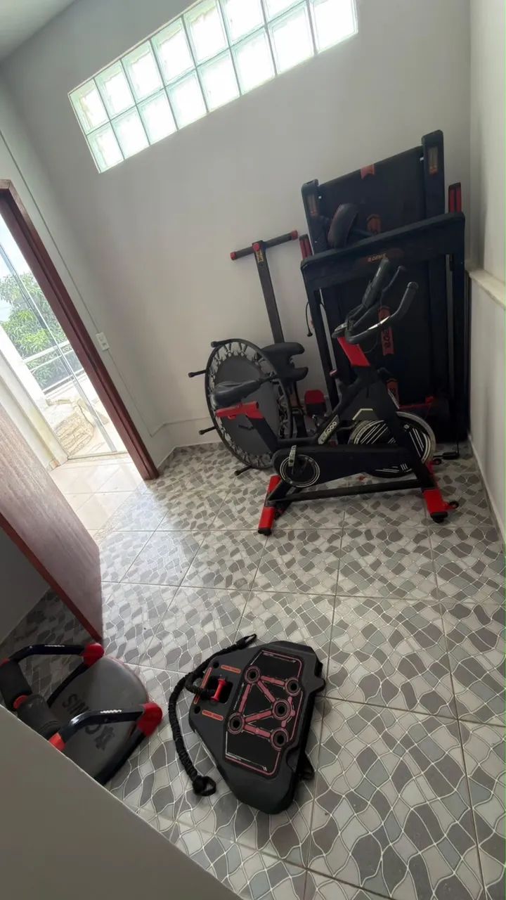 EQUIPAMENTOS DE ACADEMIA SEMINOVOS 
