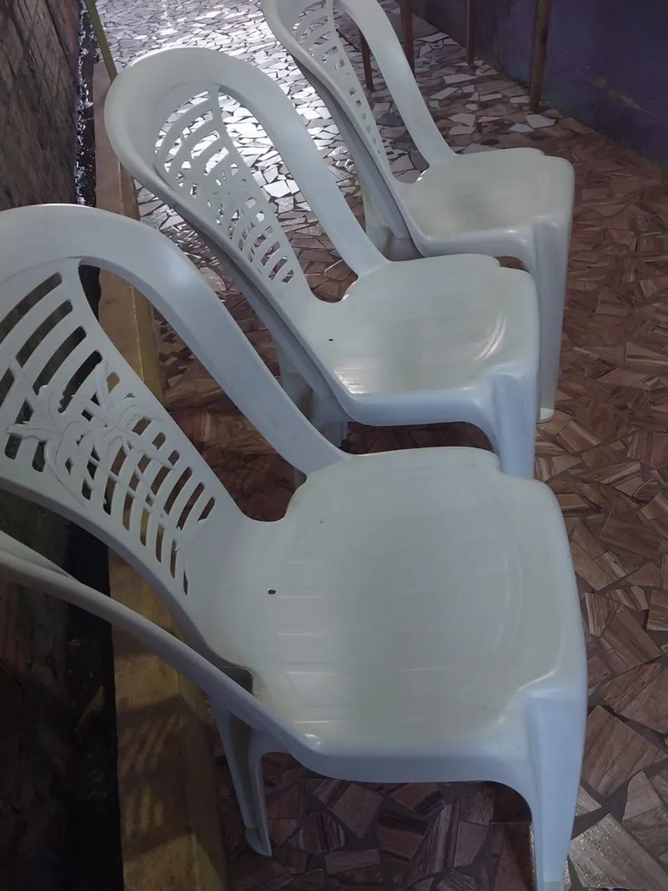 Vende-se 3 cadeiras  - Foto 2