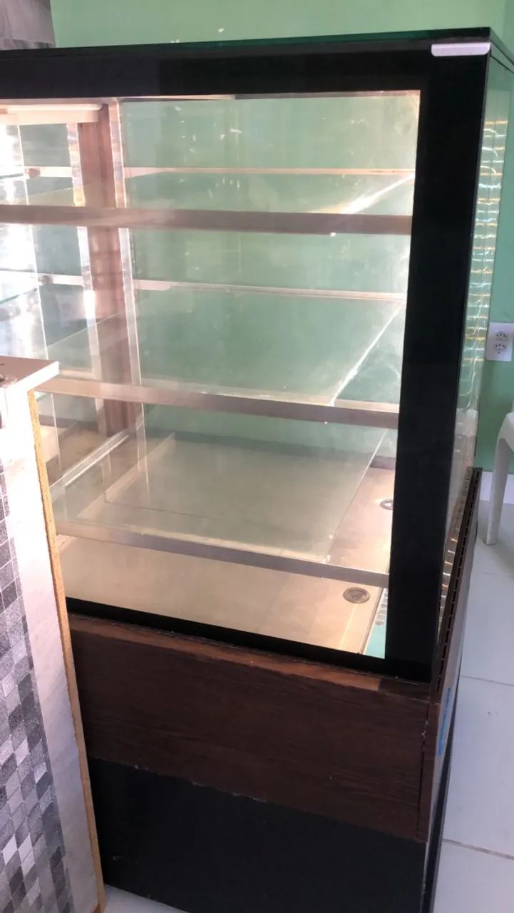 Vitrini slim com led e espelhada gelada  - Foto 3