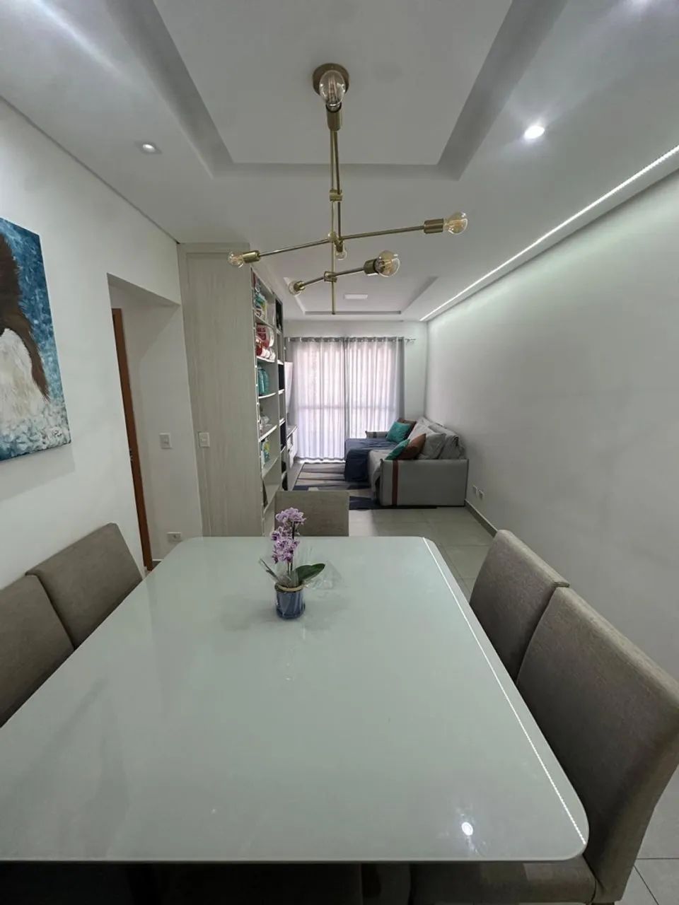 Vendo mesa + 6 cadeiras 