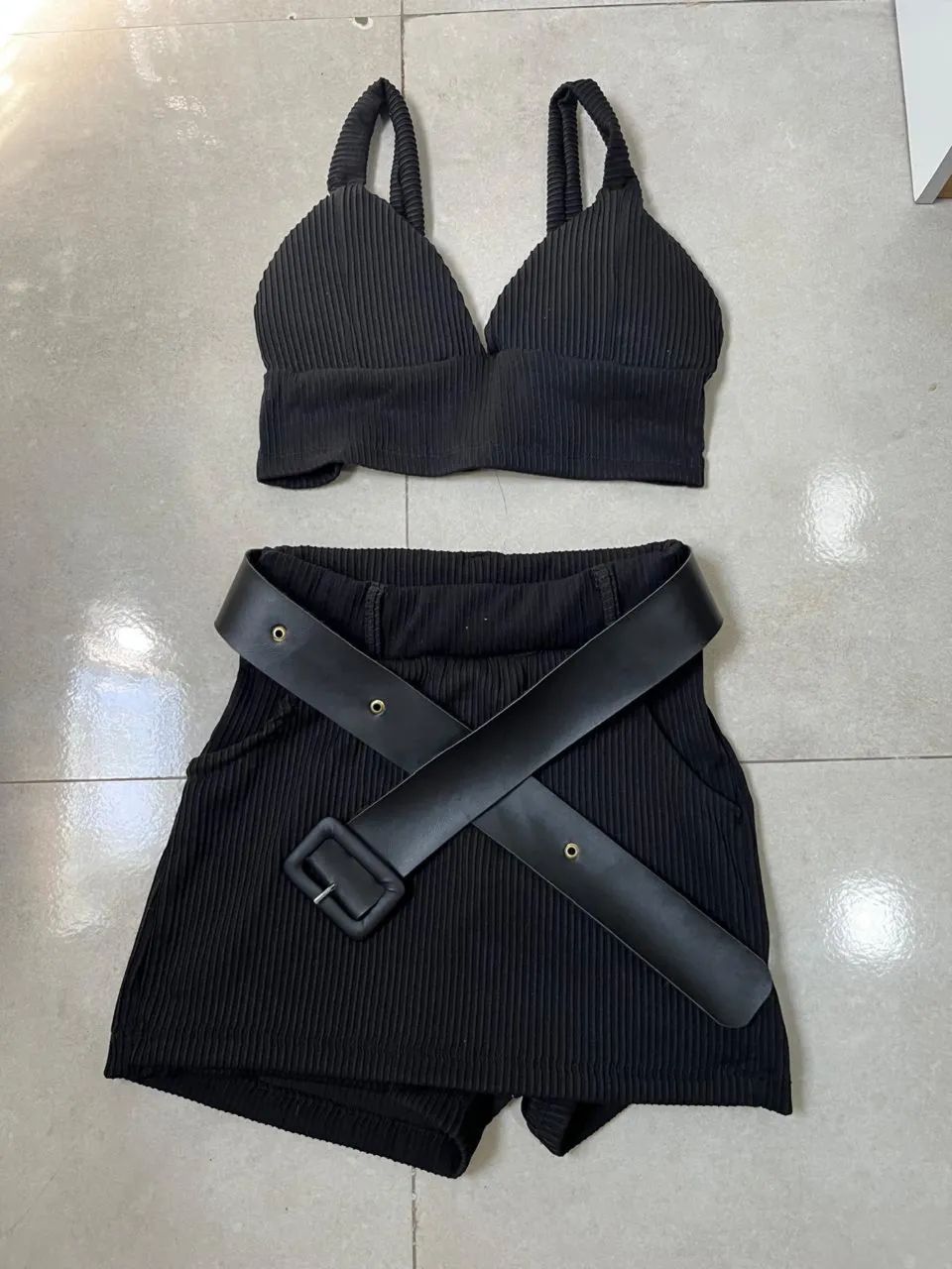 Vendo roupas semi novas e novas  - Foto 4