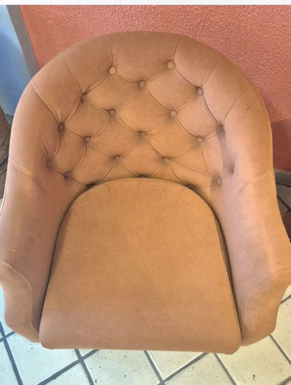 Poltronas clássicas - Foto 2