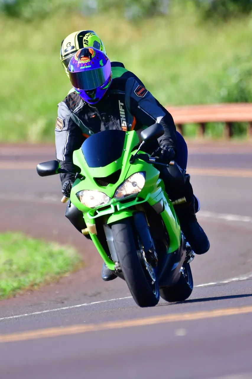 Kawasaki Zx-10/ Zx-10r 1000cc 2005 - 1501377175 | OLX