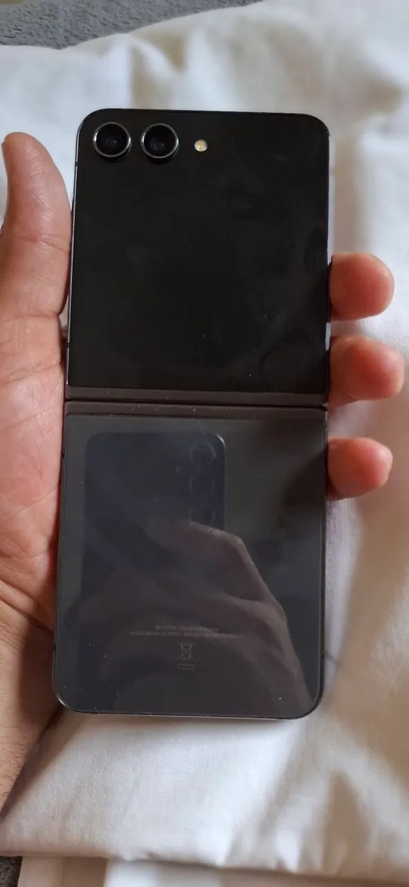 Samsung Z Flip 5 512g - Foto 5