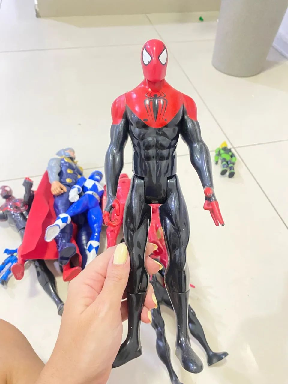 Bonecos super heróis  - Foto 5