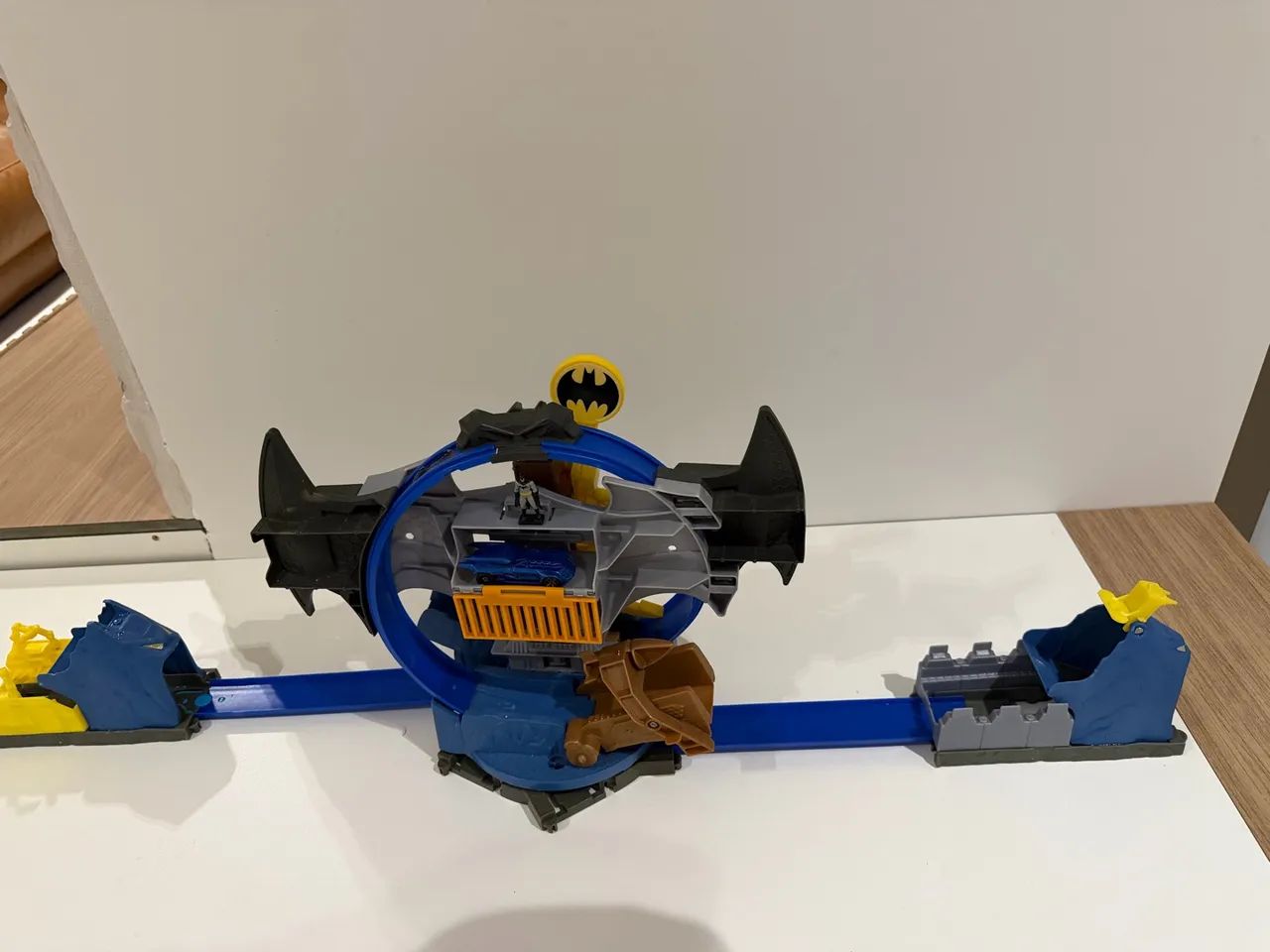 Pista e veículo batmóvel hotwheels  - Foto 2