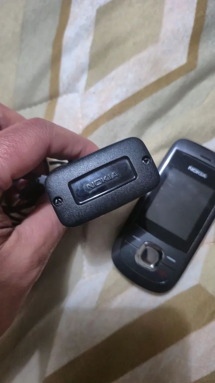 Vendo NOKIA 2220 TODO ORIGINAL  - Foto 2
