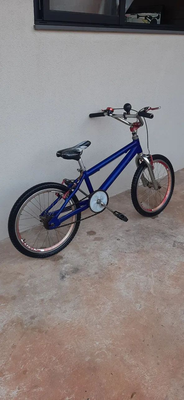 Bicicleta ALUMÍNIO aro 20 c aero