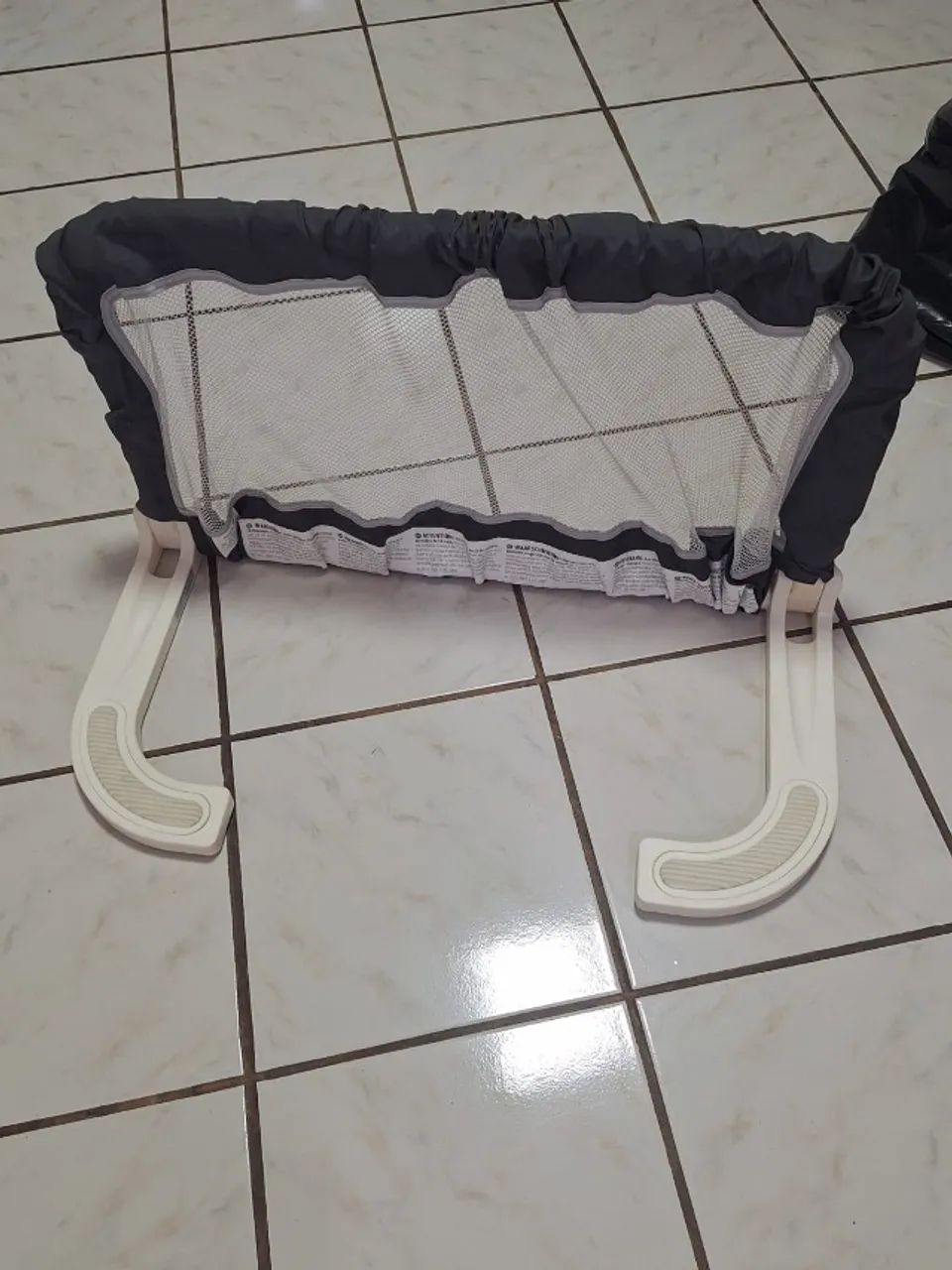 Grade de cama infantil extensível.  - Foto 2