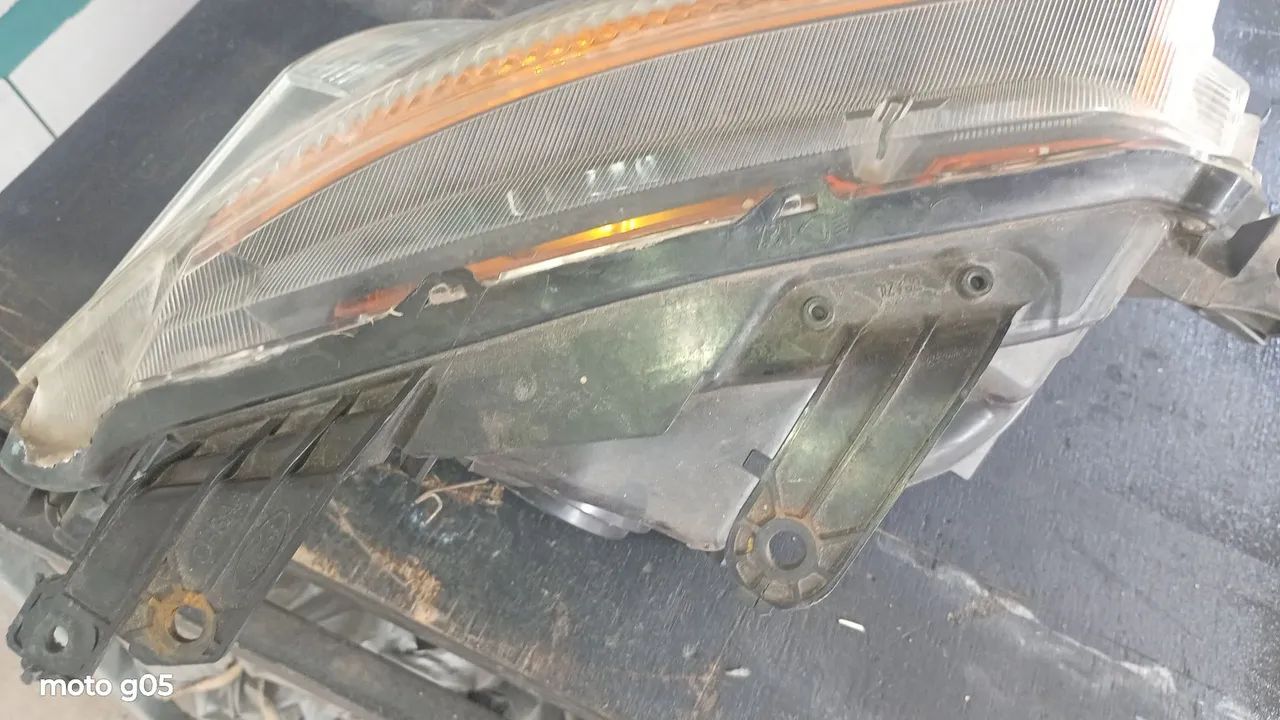 farol da Ford ranger  - Foto 4