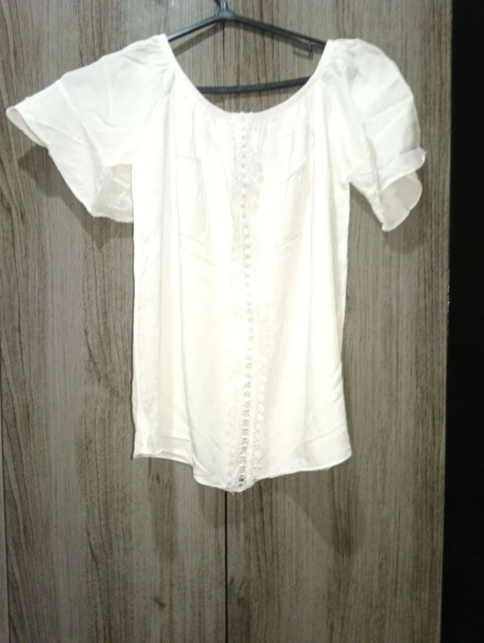 Blusinha branca pro dia dia M  - Foto 5